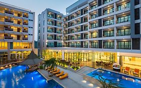 เจ อินสไปร์ โฮเทล พัทยา (SHA Plus+)